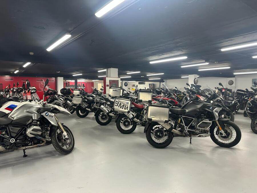 LOBOMOTOS BCN - Taller De Motos En Barcelona