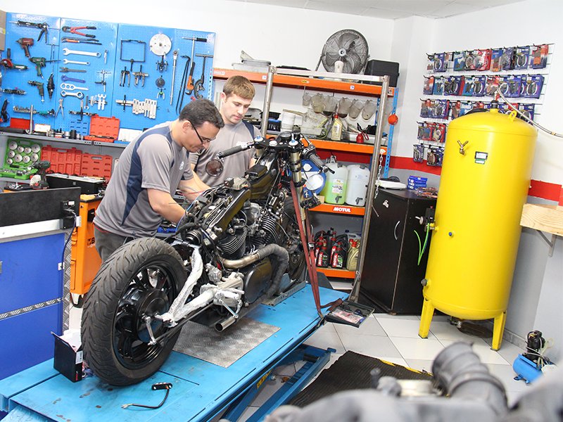 MOTOS ROMA | Concesionario Multimarca - Taller De Motos En Asturias - Accesorios - Pre ITV - Diagnosis